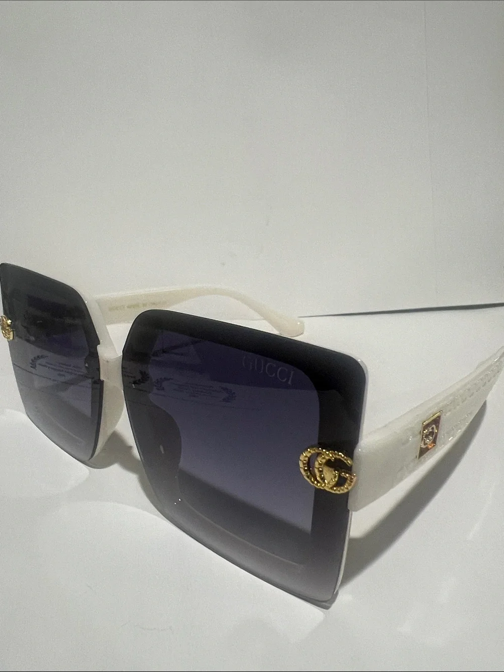 Gucci White Square Sunglasses with Gradient Black Lenses and Gold GG.